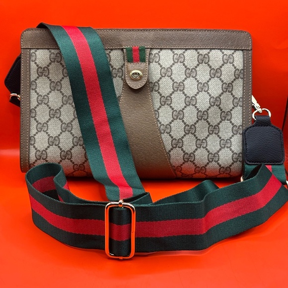 Gucci Handbags - 🔥AUTHENTICATED Large OLD GUCCI Webbing Sherry Line Clutch/Crossbody Bag🔥